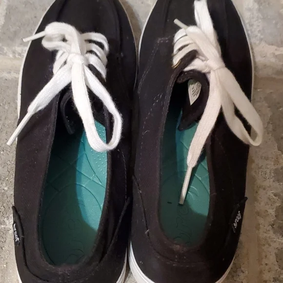 Reef Shoes Womens size 9 black NEW sneakers boat shoes - Picture 5 of 8